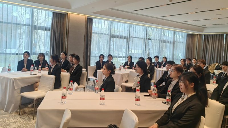 小标题：亲子游清单的起源与发展